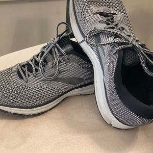 Mens Brooks Revel 2 shoes